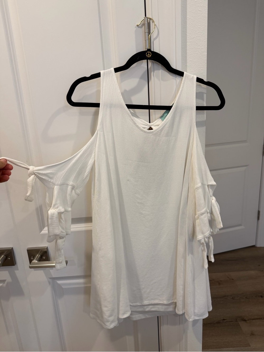 Judith March White Cold-Shoulder Tie-Sleeve Mini Dress